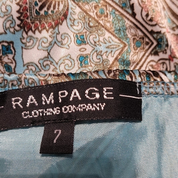 Dress - Picture 5 of 5